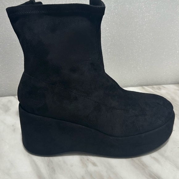 WILD PAIR Womens Black 2" Platform Earlee Round Toe Wedge Heeled Boots 11 - Picture 2 of 5
